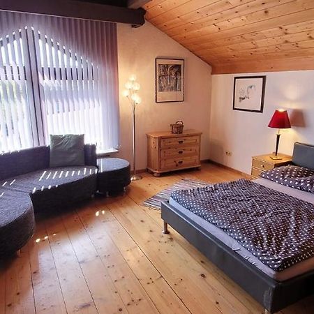 Ferienzimmer / Monteurzimmer Neumarkt Am Wallersee Eksteriør bilde
